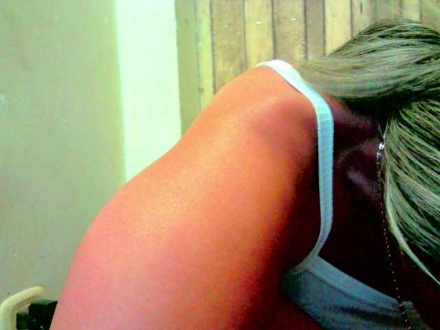 Celestee-1 live cam on BongaCams