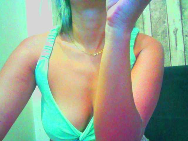 Celestee-1 live webcam show