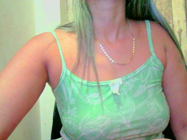 Celestee-1 live cam on BongaCams