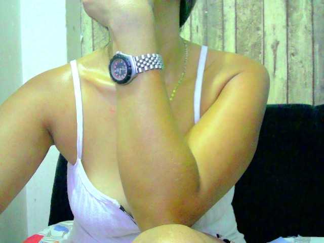 Celestee-1 live cam on BongaCams