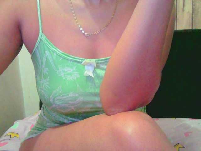 Celestee-1 live cam on BongaCams