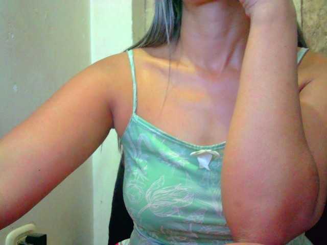 Celestee-1 — live female cam