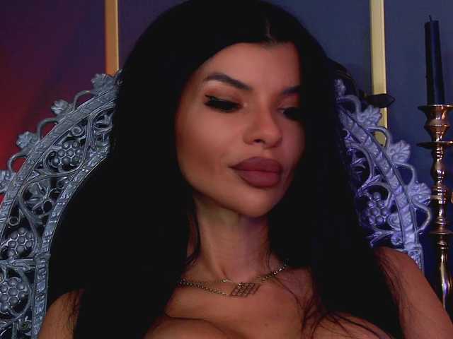 EleniaDevons