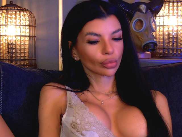 EleniaDevons