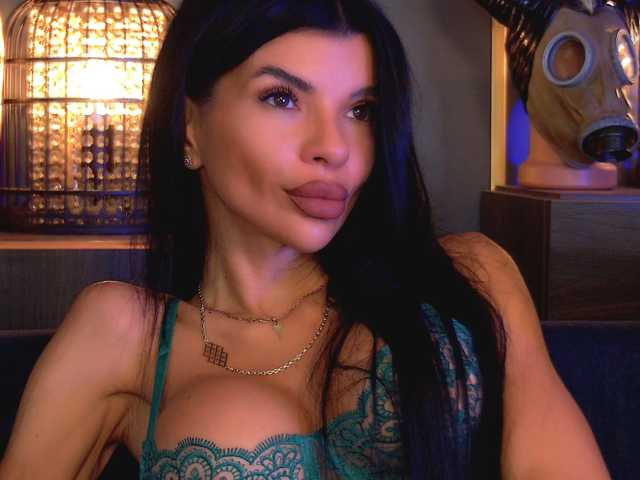 EleniaDevons