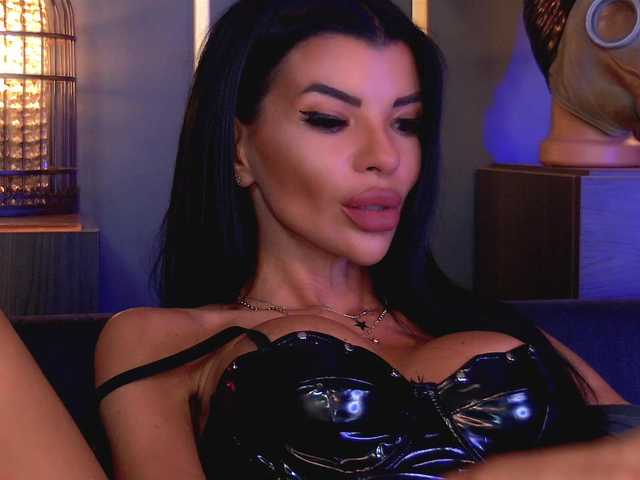 EleniaDevons