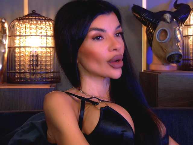 EleniaDevons