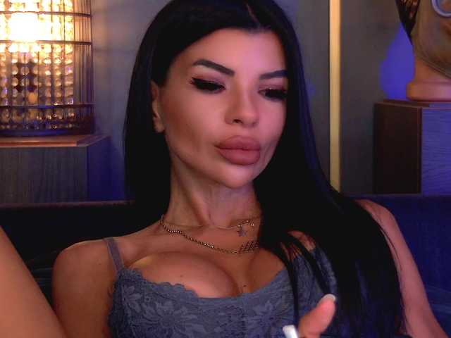 EleniaDevons