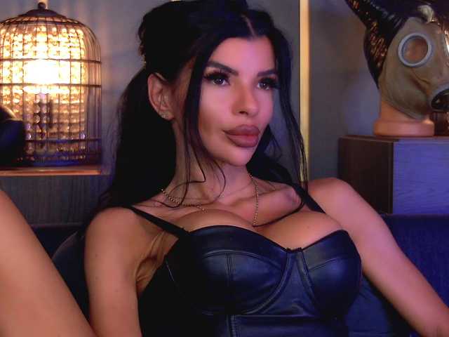 EleniaDevons