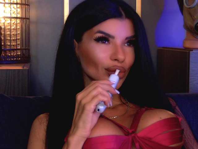 EleniaDevons live webcam show