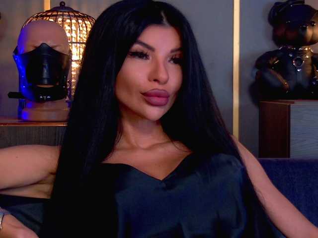 EleniaDevons