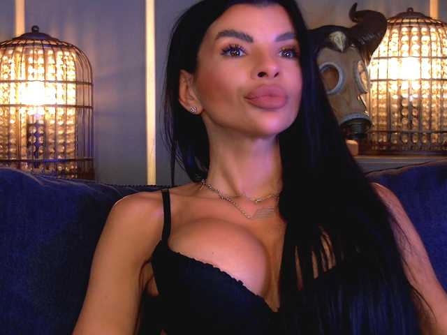 EleniaDevons