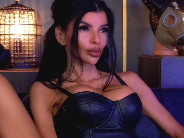EleniaDevons