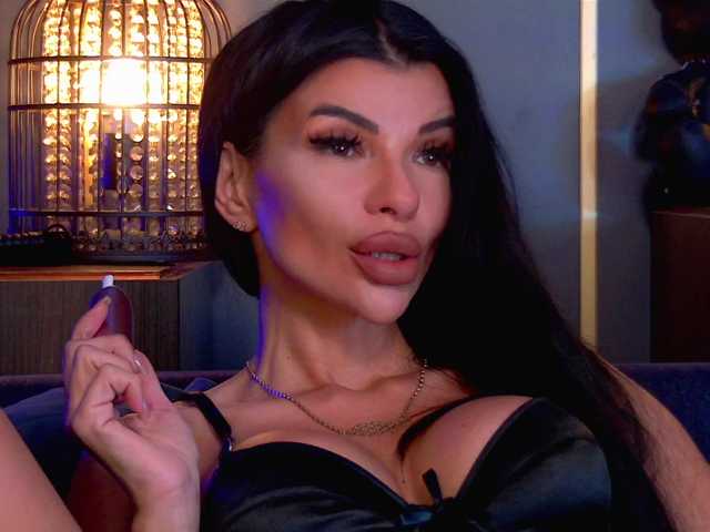 EleniaDevons