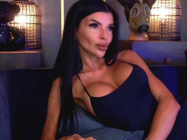EleniaDevons