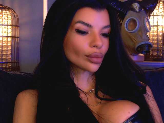 EleniaDevons