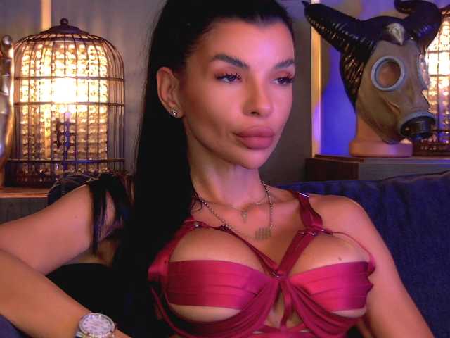 EleniaDevons
