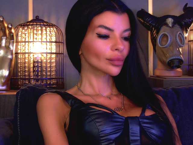 EleniaDevons
