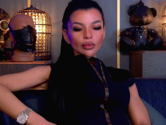 EleniaDevons's BongaCams show and profile