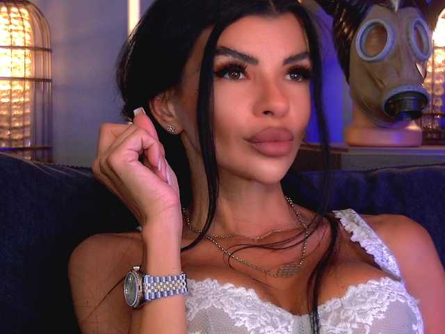 EleniaDevons