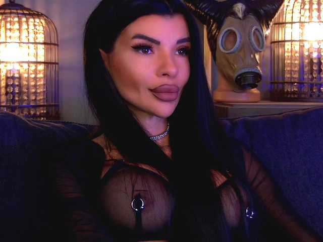 EleniaDevons