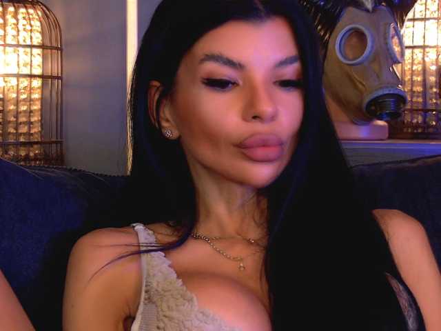EleniaDevons