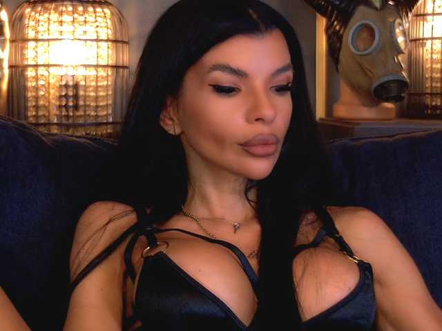 EleniaDevons