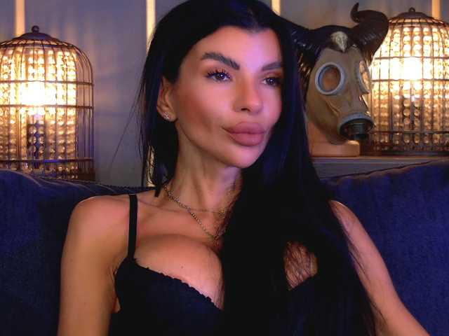 EleniaDevons