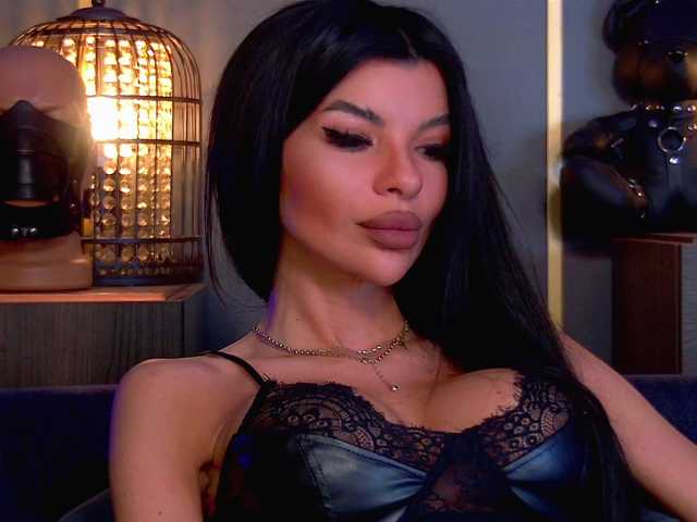 EleniaDevons's BongaCams show and profile