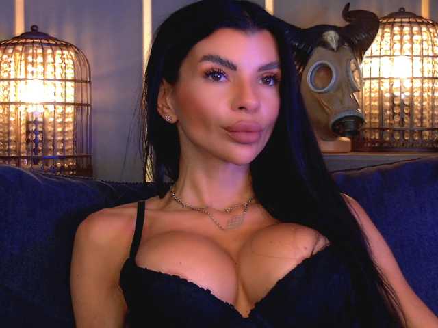 EleniaDevons
