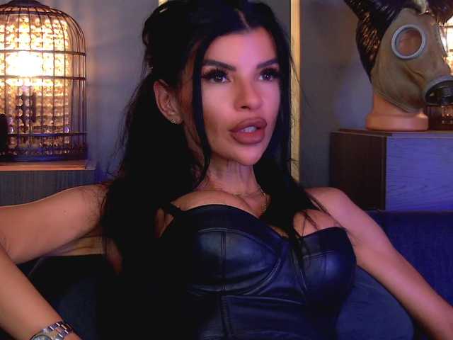 EleniaDevons