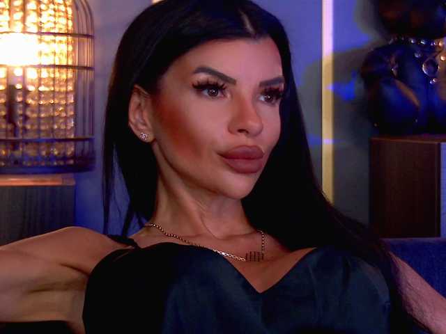 EleniaDevons