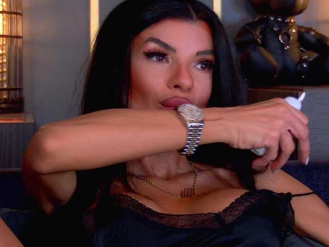 EleniaDevons