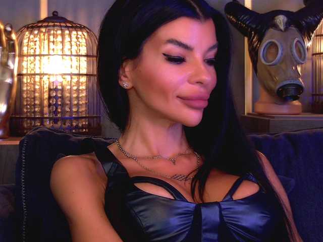EleniaDevons
