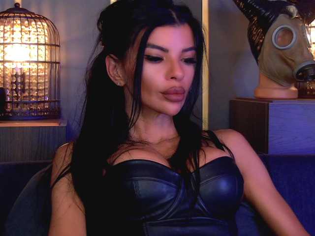 EleniaDevons