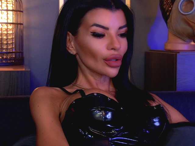 EleniaDevons
