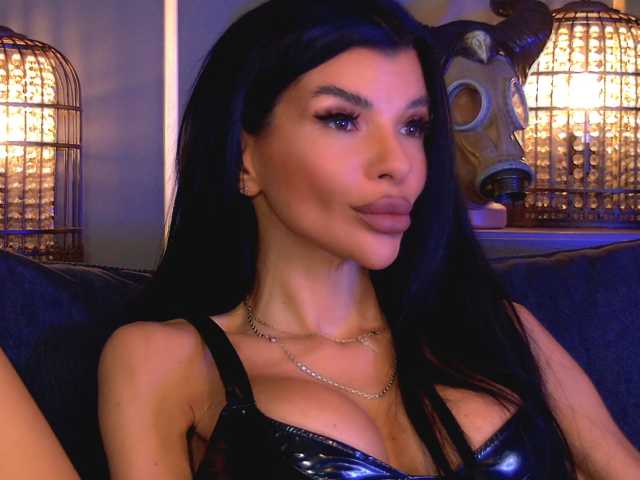 EleniaDevons