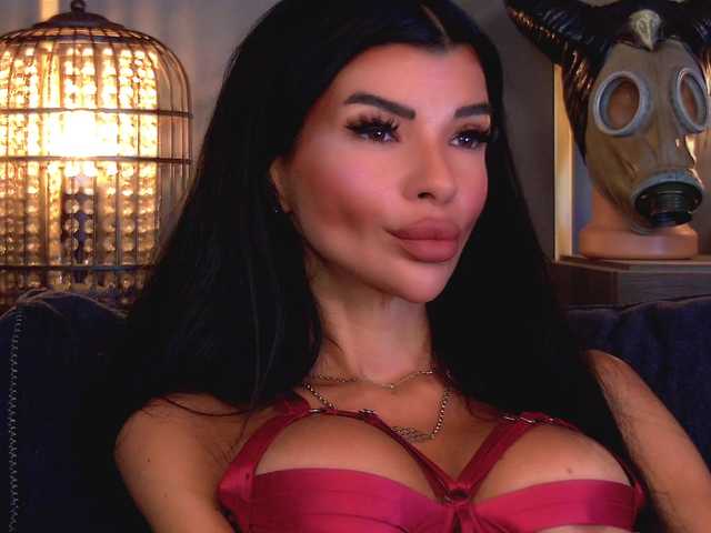 EleniaDevons