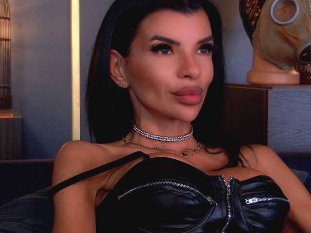EleniaDevons