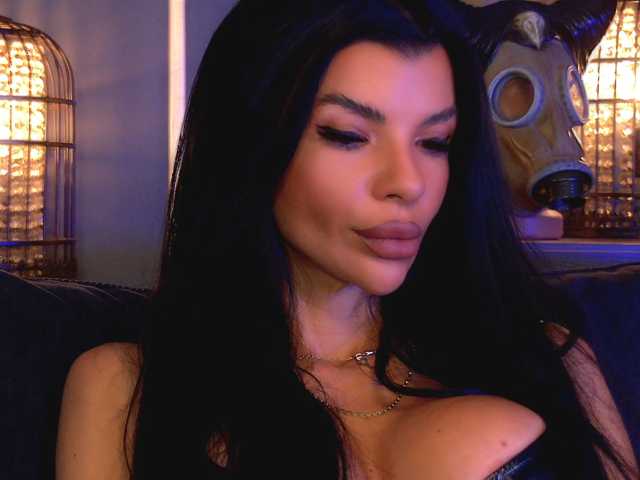 EleniaDevons