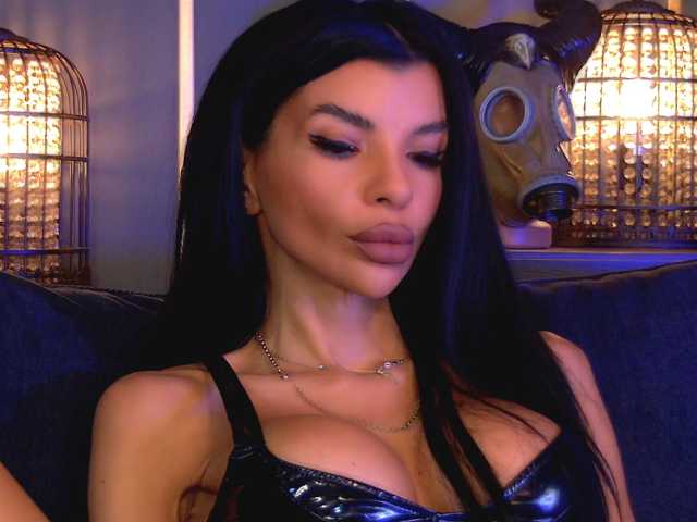 EleniaDevons