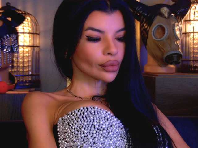 EleniaDevons