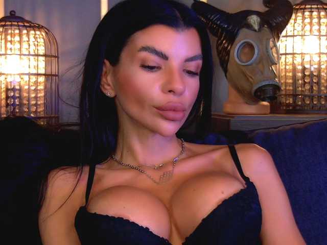 EleniaDevons