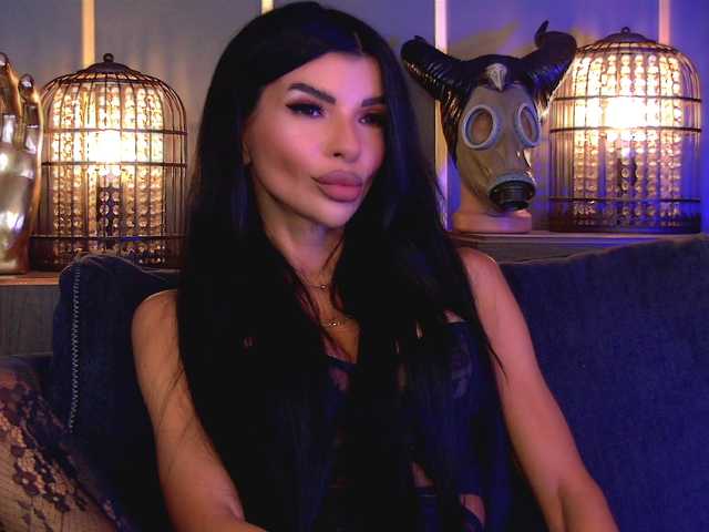 EleniaDevons