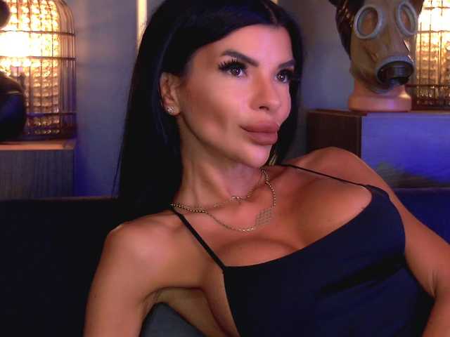 EleniaDevons
