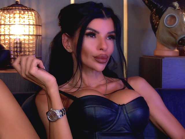 EleniaDevons