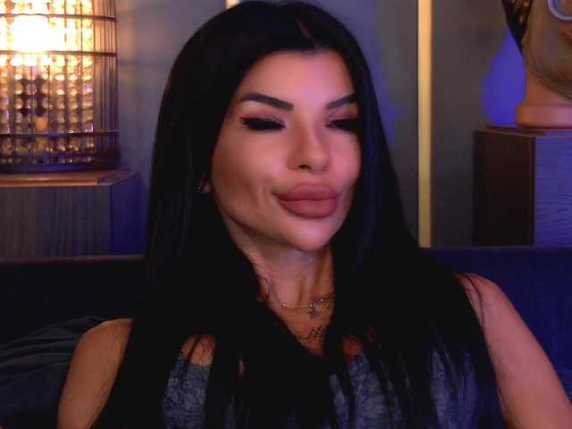 EleniaDevons