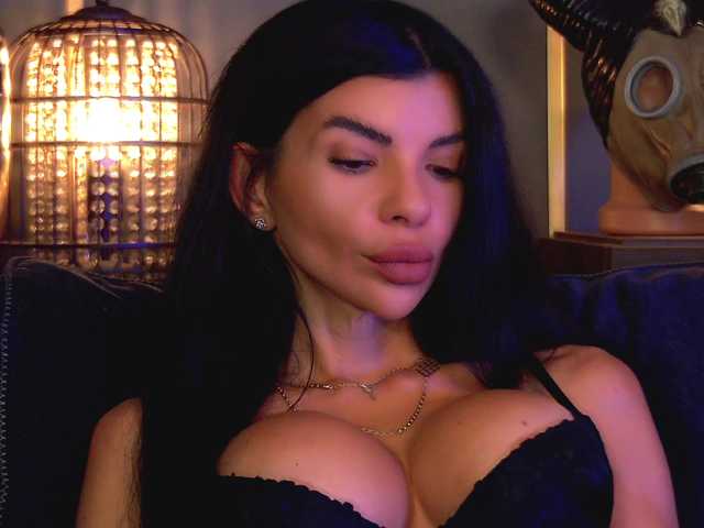 EleniaDevons