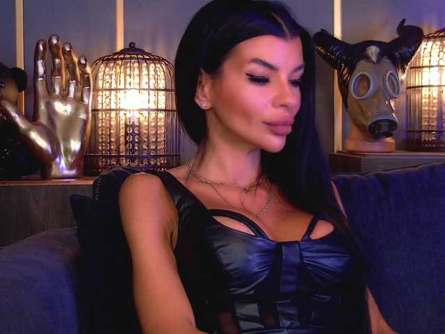 EleniaDevons