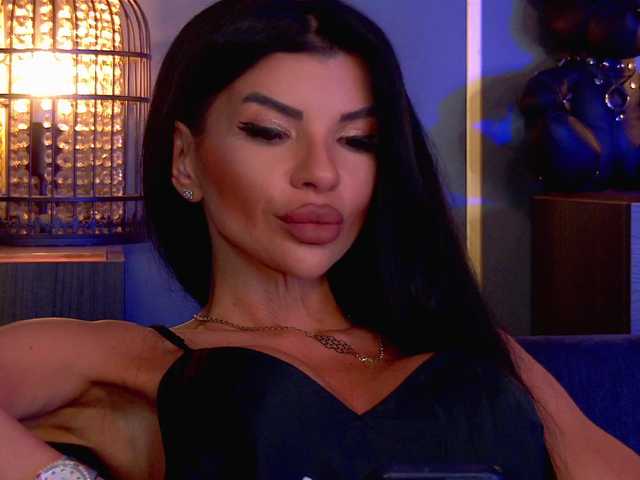 EleniaDevons